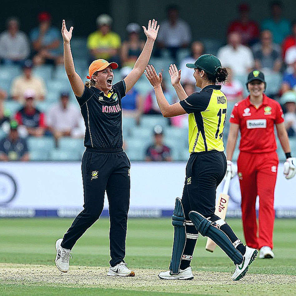 998 Wickets and Two Empty Hands: Australia's Familiar Formula in South Africa 998 Wickets and Two Empty Hands: Australia's Familiar Formula in South Africa