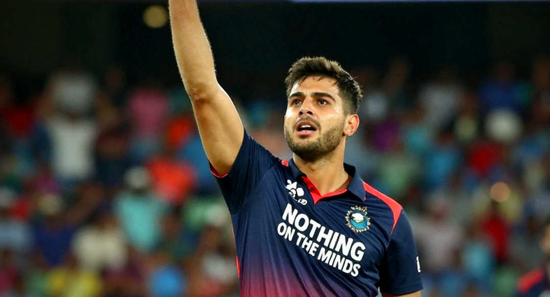 শিশিরের ওজন: উপসাগরীয় ক্রিকেটের নিয়মিত মৌসুম বোলারদের যে ভাষা শেখায় শিশিরের ওজন: উপসাগরীয় ক্রিকেটের নিয়মিত মৌসুম বোলারদের যে ভাষা শেখায়