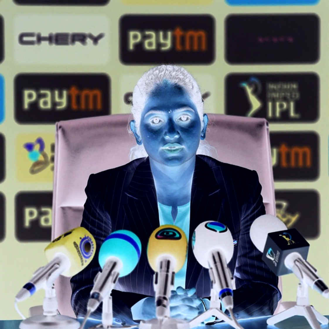 ব্লকচেইনে ক্রিকেট: ফ্যান টোকেনের খাতা, স্মার্ট কন্ট্রাক্টের ফাঁক আর ডেটা-অর্থনীতির নতুন পিচ