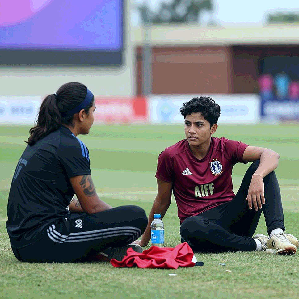 নিলামের রেকর্ড আর মাঠের দিন: নারী ক্রিকেটের বাজার কতটা বদলাল? নিলামের রেকর্ড আর মাঠের দিন: নারী ক্রিকেটের বাজার কতটা বদলাল?