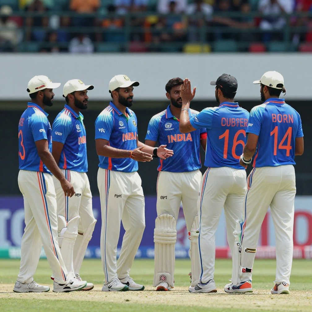 ২১/৪ থেকে ৬৩: লিটন দাস, খালি গ্যালারি আর একটি হারানো ব্রোঞ্জের ভূগোল ২১/৪ থেকে ৬৩: লিটন দাস, খালি গ্যালারি আর একটি হারানো ব্রোঞ্জের ভূগোল