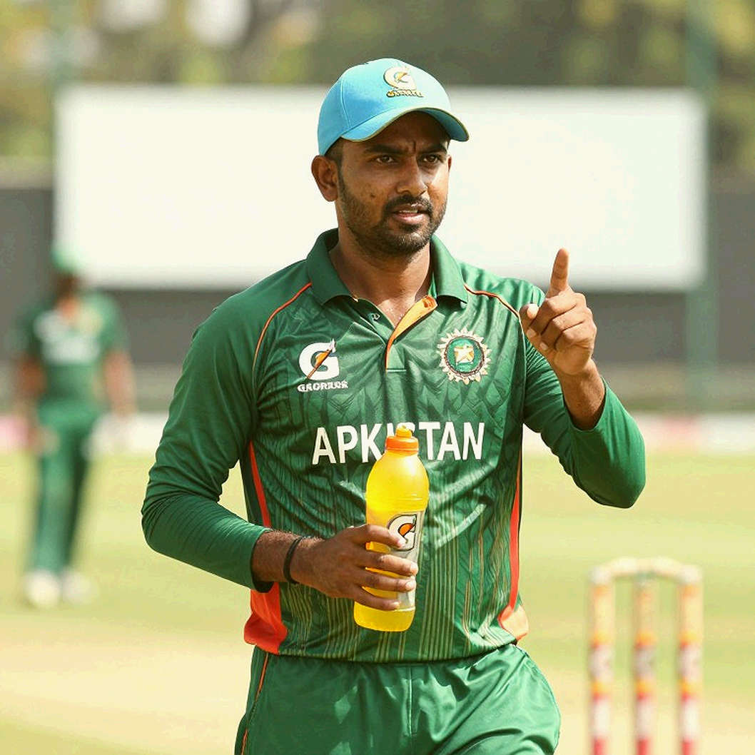 ফাঁকা ঘরের শব্দ: যে বিশ্লেষণ নিজেই স্বীকার করল, সে জানে না