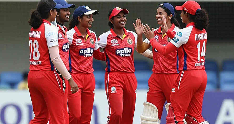 খালি ঘরের সততা: ক্রিকেট অ্যানালিটিক্সে ডেটা-চেইন ভাঙলে কী হয়